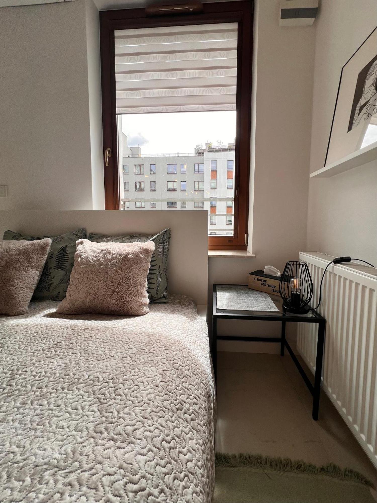 Close To Chopin Airport, Cybernetyki, Free Parking By Cosmo Spirit Warsaw Exterior photo